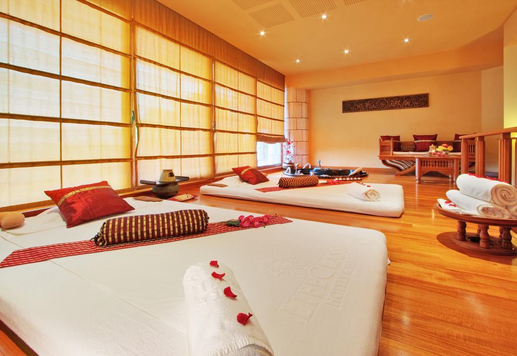 Hotel Slovenija - Terme & Wellness Lifeclass بورتوروز المرافق الصورة A treatment room at the spa